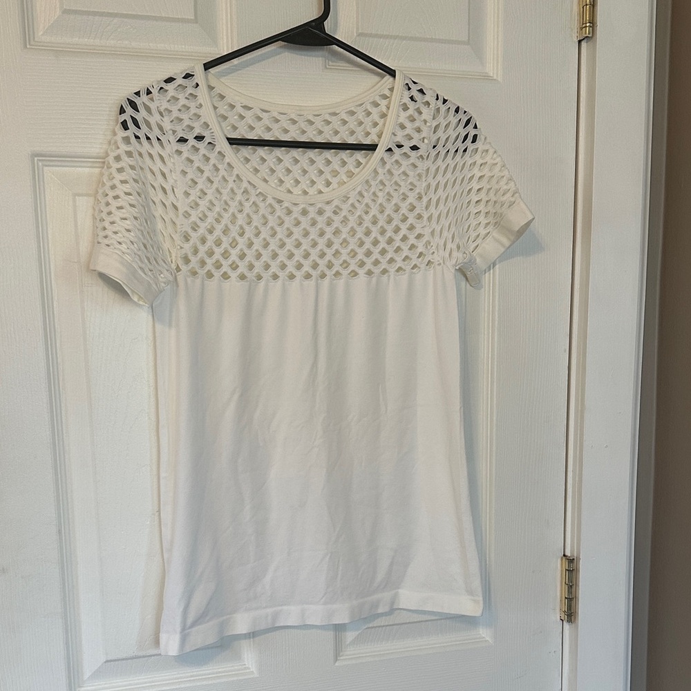 VENUS White Short-Sleeve Mesh Yoke Tee